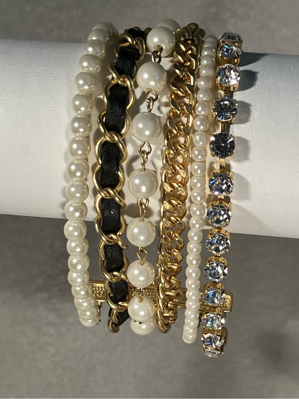 Pearls, goldtone and crystal ‘Fashion Scene’ 6 strand bracelet